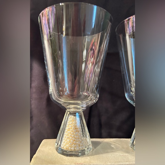 2 Oleg Cassini Glasses, clear glass with pearls. 12oz - Picture 8 of 11